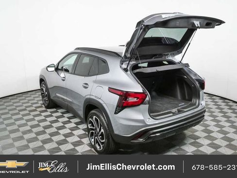 Certified 2026 Chevrolet Trax RS w/ Driver Confidence Package FWD image 24