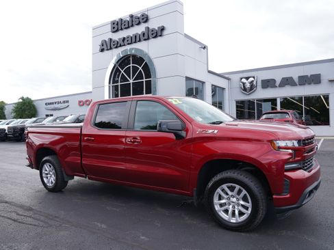 Used 2022 Chevrolet Silverado 1500 RST AWD/4WD image 1