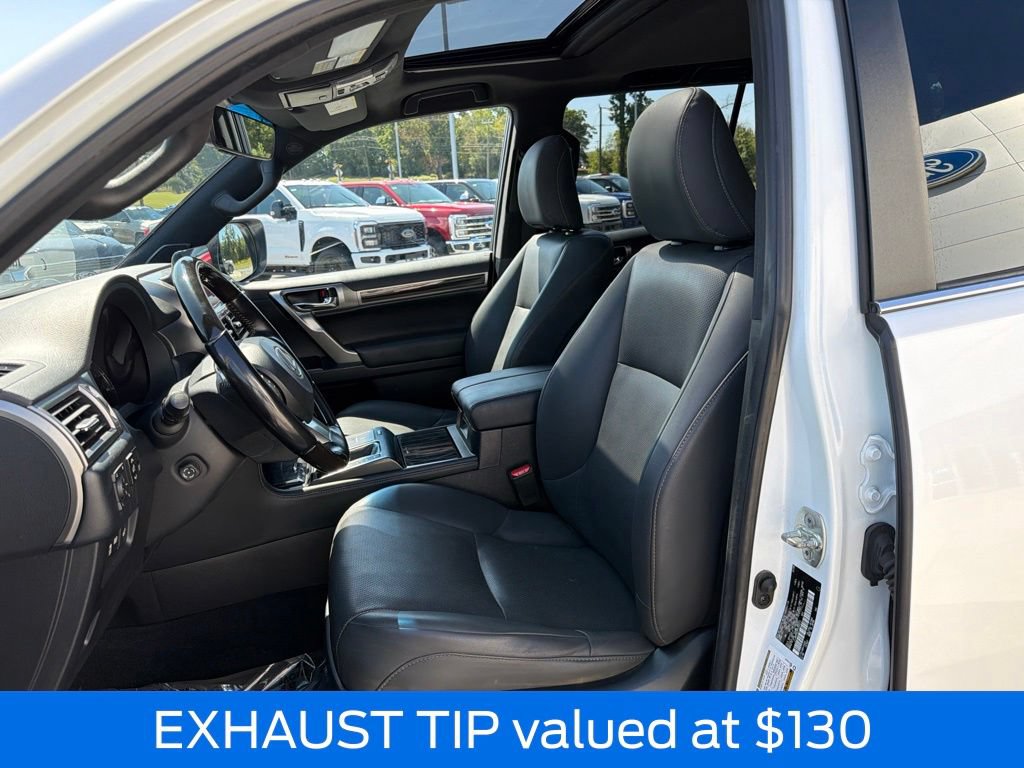 Used 2023 Lexus GX 460 Premium w/ Premium Package AWD/4WD image 10