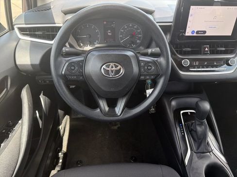 Used 2025 Toyota Corolla LE FWD image 15