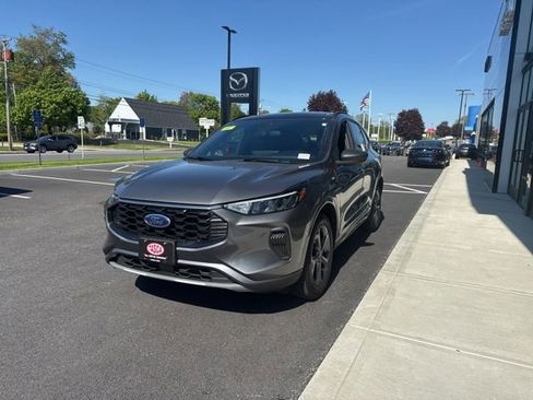 Used 2023 Ford Escape ST-Line w/ Tech Pack #1 AWD/4WD image 5