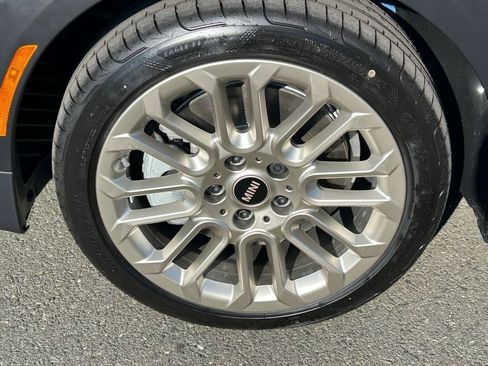 New 2026 MINI Cooper 4-Door Hardtop image 9