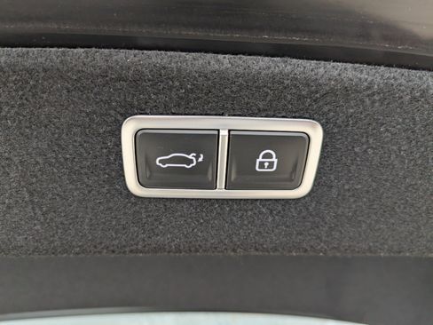 Used 2024 Genesis G80 3.5T Sport image 17