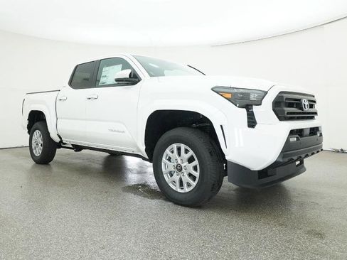 New 2025 Toyota Tacoma SR5 image 30