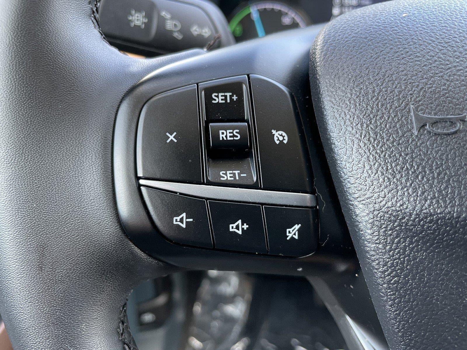 Used 2023 Ford Maverick Lariat w/ Lariat Luxury Package FWD image 21