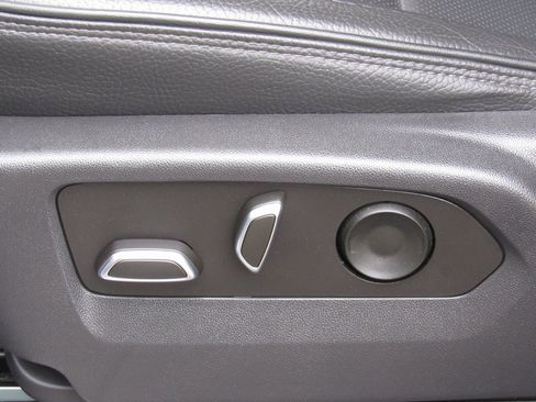 Used 2023 GMC Sierra 1500 Denali image 17