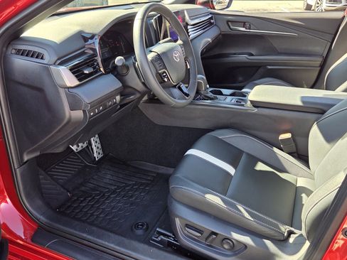 Certified 2025 Toyota Camry SE w/ Convenience Package image 14