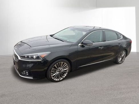 Used 2019 Kia Cadenza Limited image 3