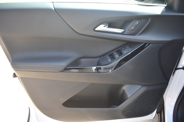 New 2027 Chevrolet Equinox LT FWD image 11