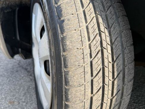 Used 2003 Toyota Camry XLE FWD image 3