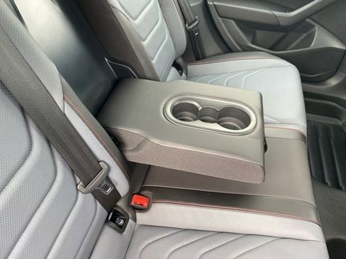 Used 2025 Volkswagen Jetta GLI Autobahn image 45