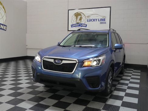 Used 2020 Subaru Forester Premium w/ Popular Package #1 AWD/4WD image 4