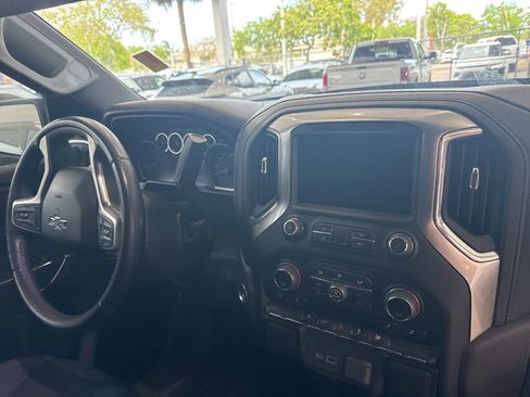 Used 2021 Chevrolet Silverado 1500 RST w/ Bed Protection Package image 11