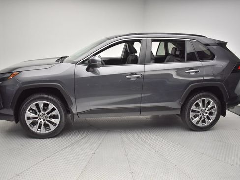 Used 2022 Toyota RAV4 Limited AWD/4WD image 8