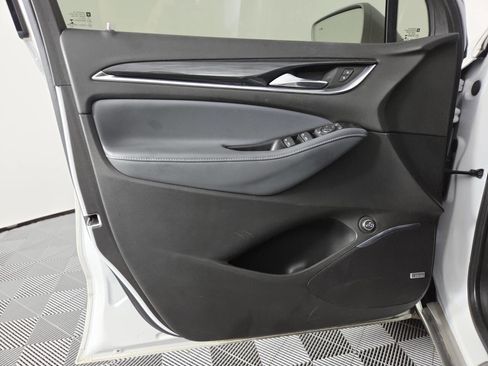 Used 2020 Buick Enclave Essence w/ Sound and Sites Package FWD image 13