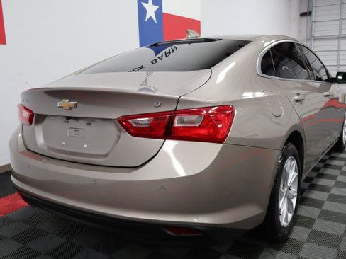 Used 2023 Chevrolet Malibu LT w/ Driver Confidence Package FWD image 19