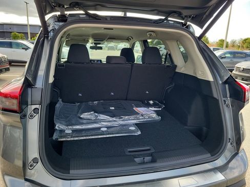 New 2026 Nissan Rogue SV FWD image 6
