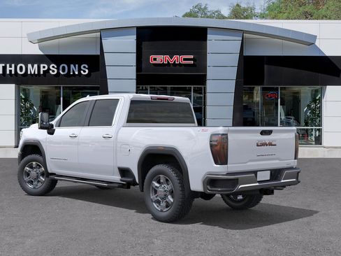 New 2026 GMC Sierra 2500 SLT image 2