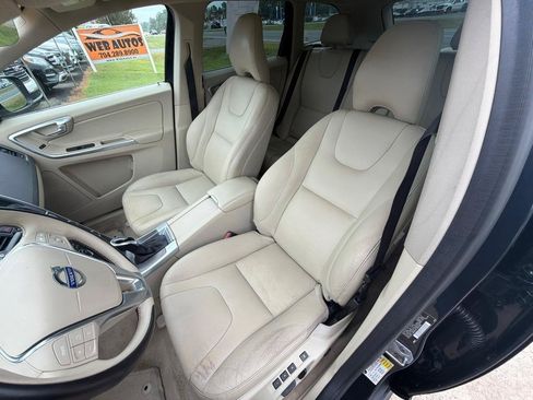 Used 2016 Volvo XC60 T5 Premier FWD image 22