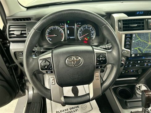 Used 2022 Toyota 4Runner Limited image 4