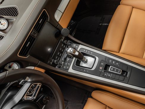 Used 2019 Porsche 911 GT3 RS image 29