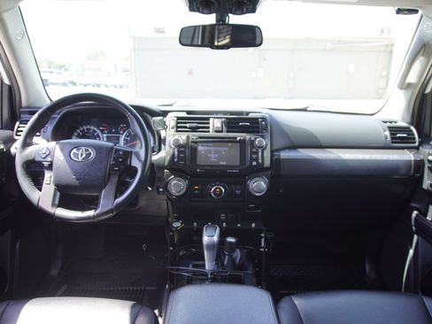 Used 2018 Toyota 4Runner TRD Off-Road Premium AWD/4WD image 13