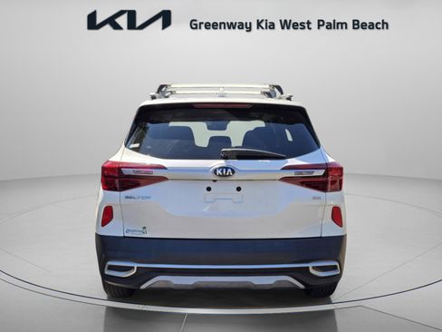 Used 2021 Kia Seltos EX image 6