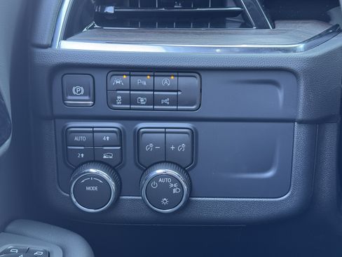 New 2026 Chevrolet Tahoe LS image 25