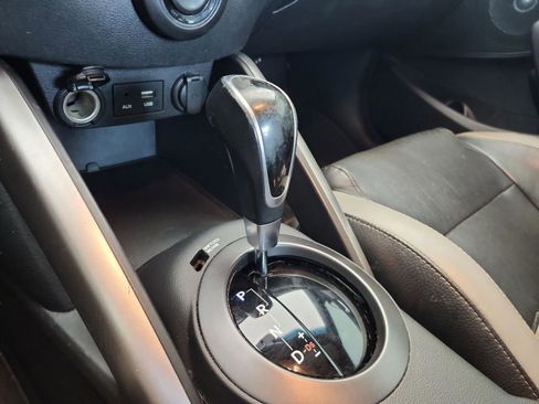 Used 2016 Hyundai Veloster Turbo w/ Option Group 04 FWD image 15