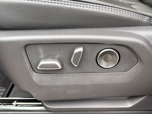 New 2026 GMC Sierra 2500 Denali w/ Denali Reserve Package image 9