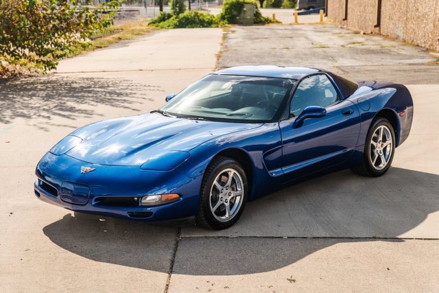 Used 2003 Chevrolet Corvette Coupe w/ Preferred Equipment Group RWD image 62