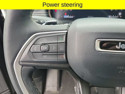 Certified 2023 Jeep Grand Cherokee L Laredo AWD/4WD image 11