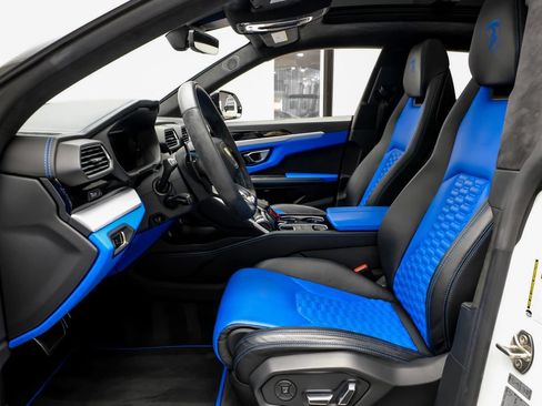 Used 2019 Lamborghini Urus AWD/4WD image 8
