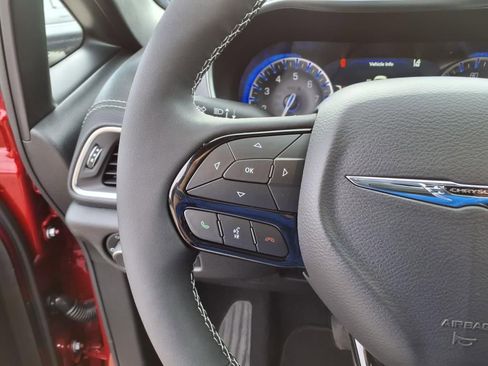 New 2026 Chrysler Pacifica Limited w/ S Appearance Package image 13