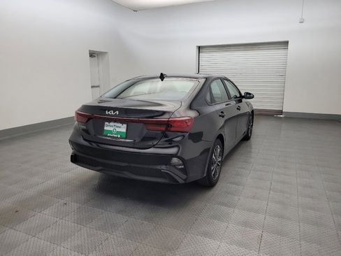 Used 2024 Kia Forte LXS w/ LXS Technology Package FWD image 9