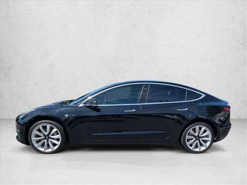 Used 2018 Tesla Model 3 Long Range image 9