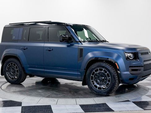 Used 2026 Land Rover Defender 110 AWD/4WD image 36