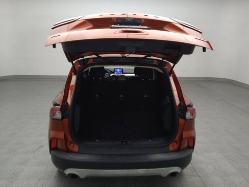 Used 2020 Ford Escape SE FWD image 29
