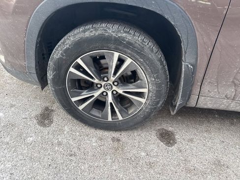 Used 2018 Toyota Highlander Plus image 10