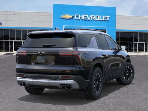 New 2026 Chevrolet Traverse Z71 w/ Enhanced Driving Package AWD/4WD image 4