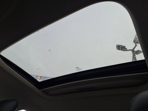 Used 2013 Ford Fusion Titanium w/ Titanium Driver Assist Pkg image 10