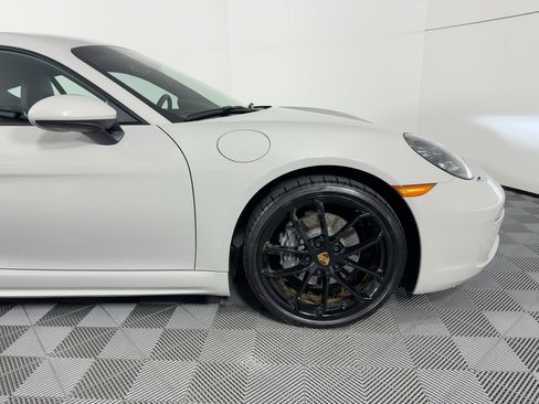 Certified 2024 Porsche 718 Cayman Style Edition Coupe image 12