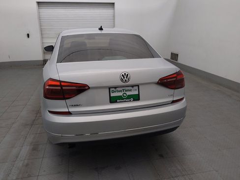 Used 2019 Volkswagen Passat 2.0T Wolfsburg FWD image 6