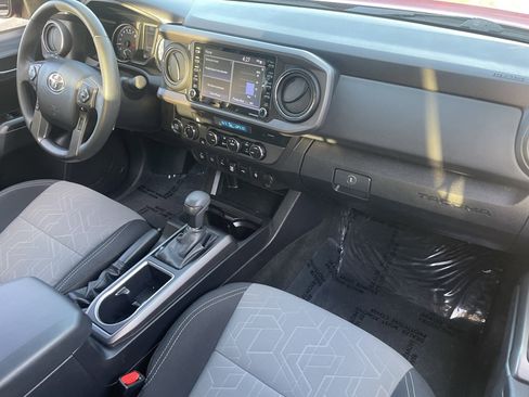 Used 2023 Toyota Tacoma TRD Sport image 11