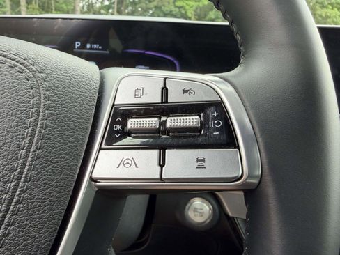 Used 2025 Kia Telluride S FWD image 9