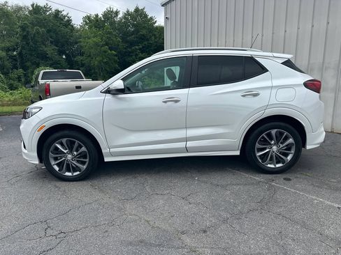 Used 2023 Buick Encore GX Select w/ Sport Touring Package AWD/4WD image 9