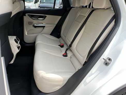 Certified 2025 Mercedes-Benz GLC 300 4MATIC image 23