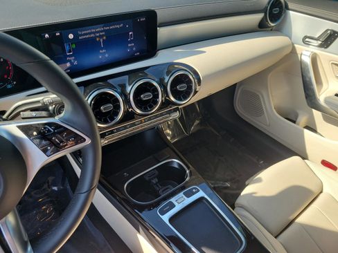 Certified 2025 Mercedes-Benz CLA 250 image 22