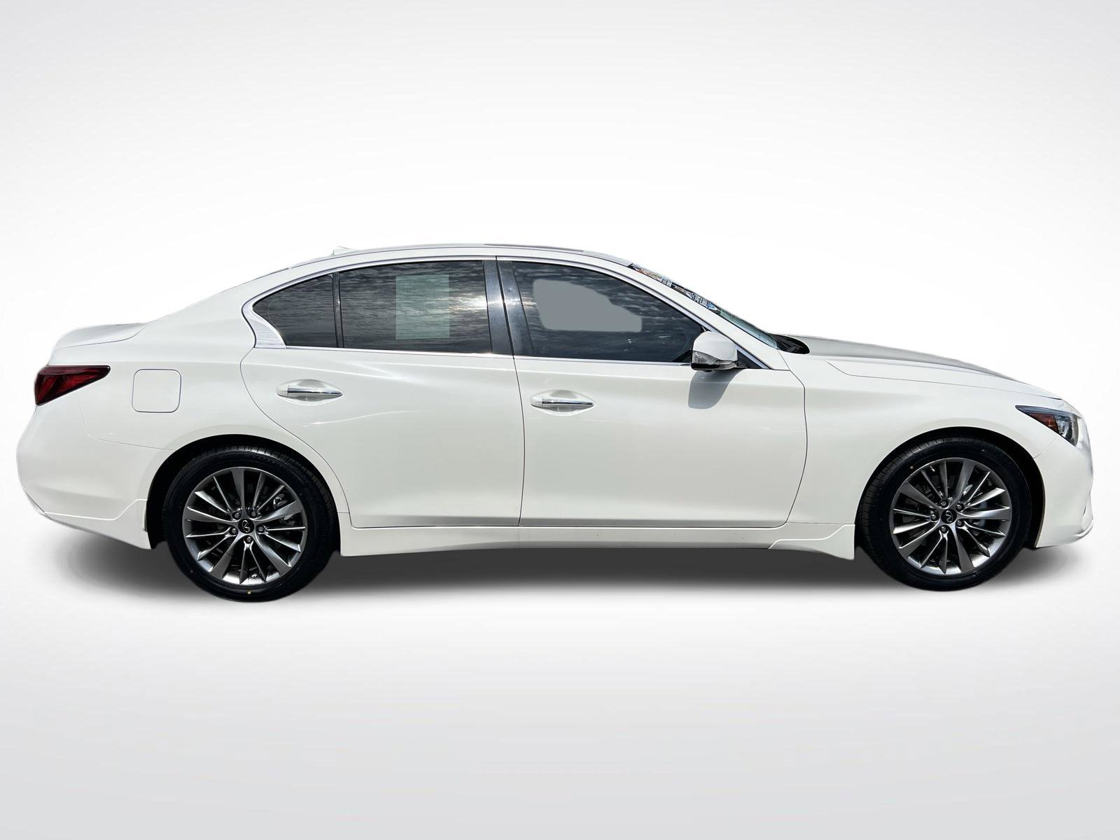 Used 2023 INFINITI Q50 Luxe w/ Cargo Package AWD/4WD image 10
