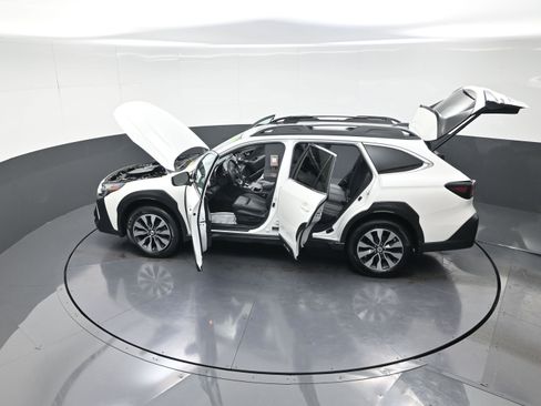 Used 2023 Subaru Outback Limited image 15